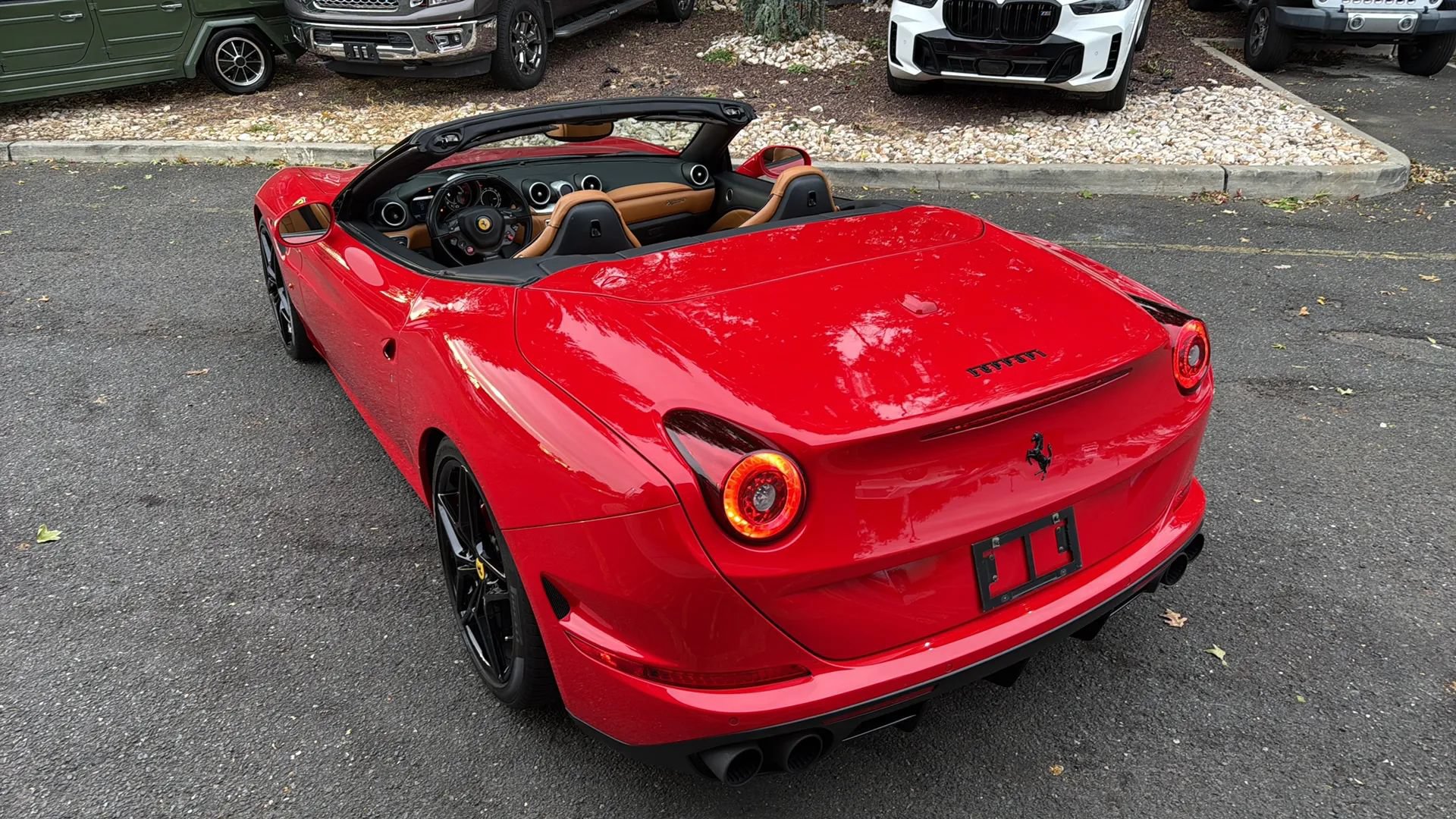 Used 2017 Ferrari California T RWD image 36