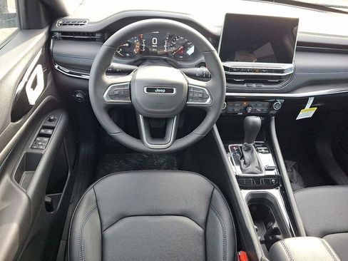 New 2026 Jeep Compass Limited image 7