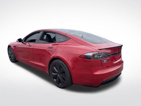 Used 2021 Tesla Model S Plaid image 3
