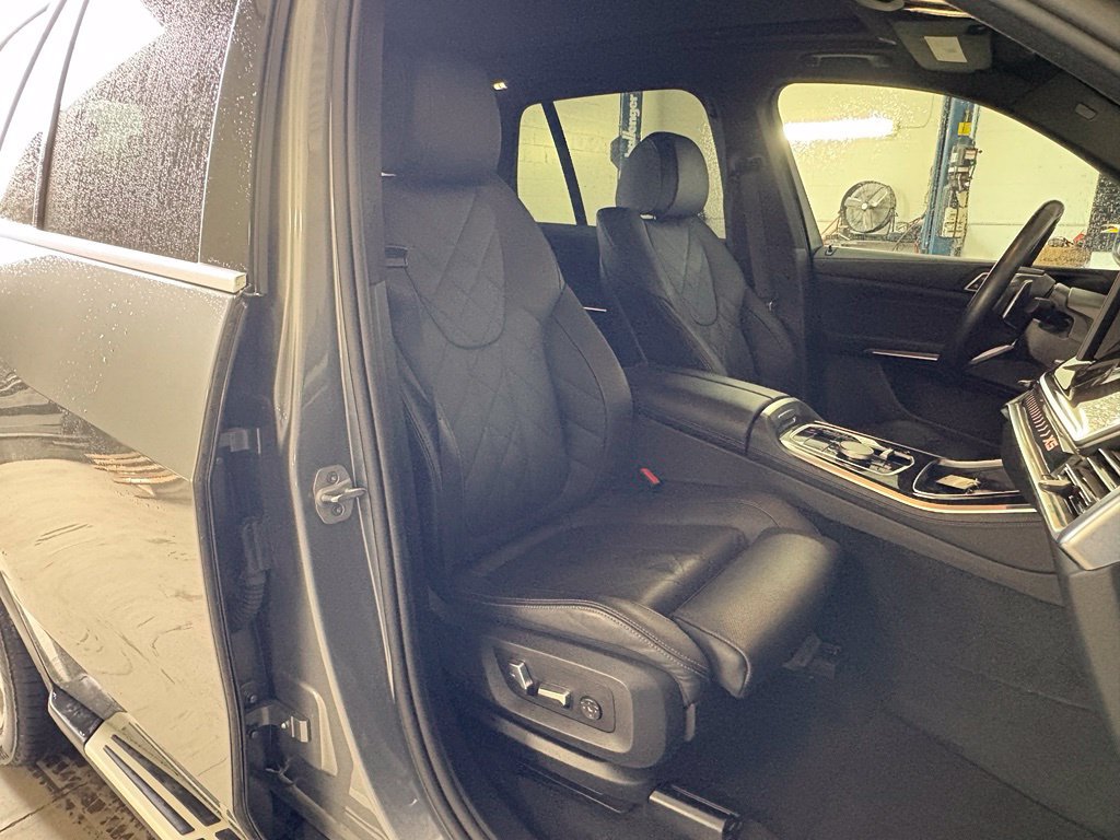 Used 2026 BMW X5 xDrive40i AWD/4WD image 21