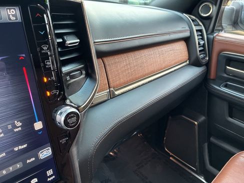 Used 2022 RAM 2500 Limited image 33