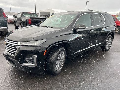 Used 2023 Chevrolet Traverse Premier w/ LPO, Floor Liner Package image 3