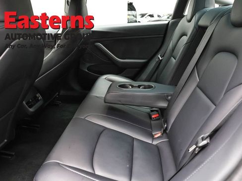 Used 2023 Tesla Model 3 Standard Range image 17