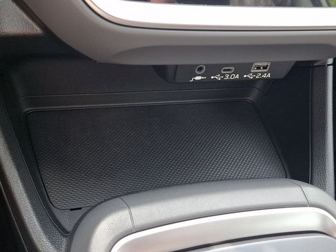 Certified 2024 Subaru Crosstrek 2.0i Premium AWD/4WD image 23