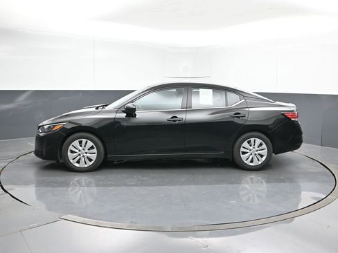 Used 2025 Nissan Sentra S FWD image 2