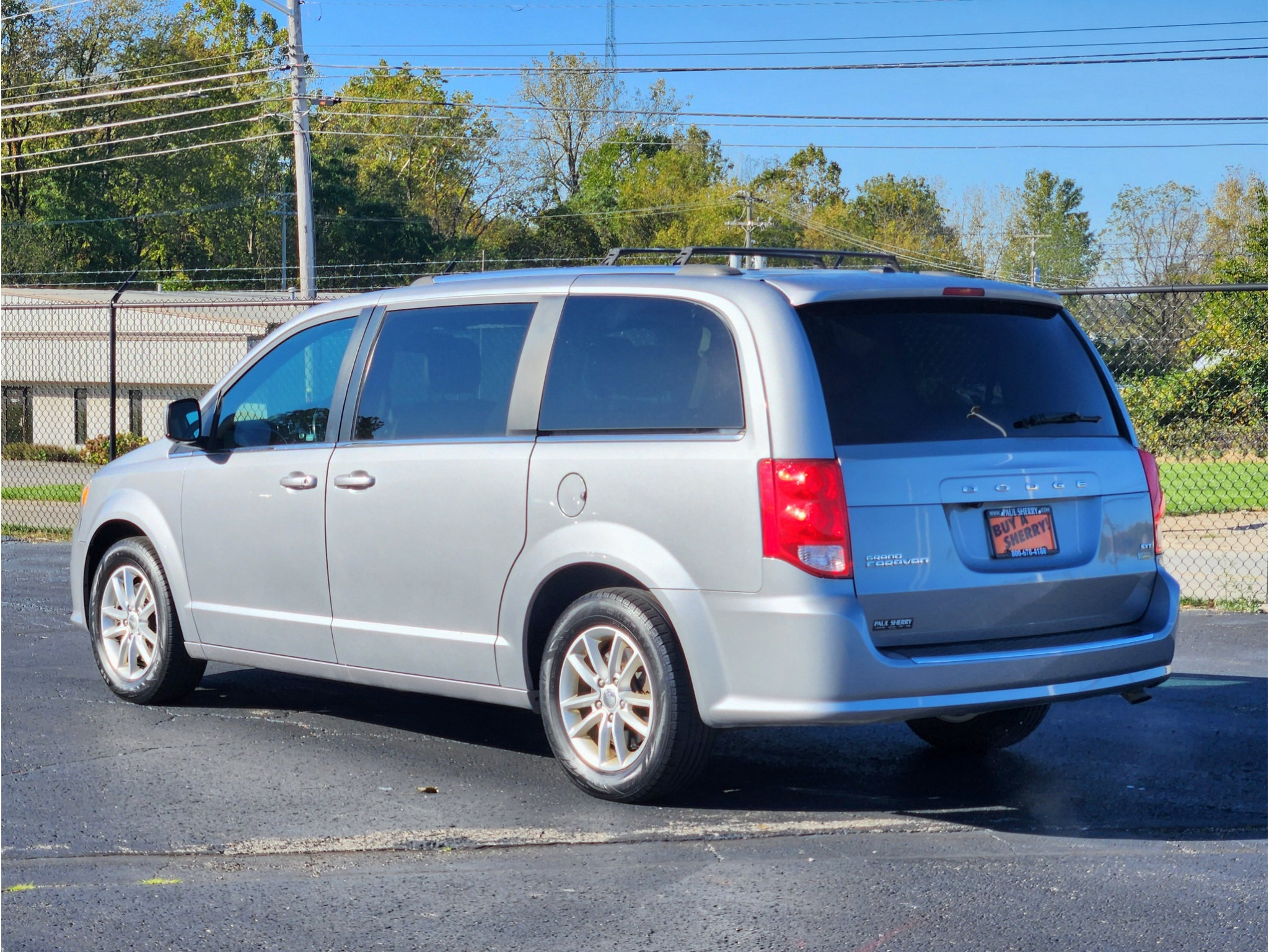 Used 2019 Dodge Grand Caravan SXT FWD image 12