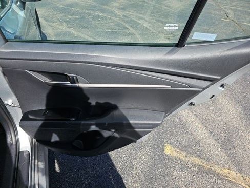 Used 2025 Toyota Camry LE image 14