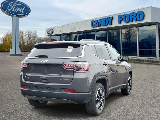 Used 2024 Jeep Compass Limited AWD/4WD image 4