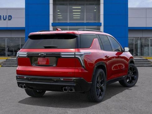 New 2026 Chevrolet Traverse RS image 4