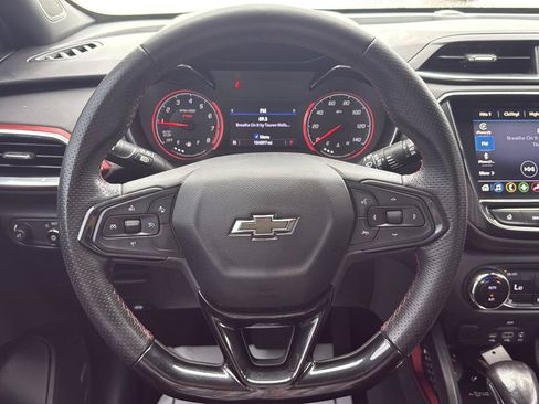 Used 2021 Chevrolet TrailBlazer RS w/ Technology Package FWD image 35
