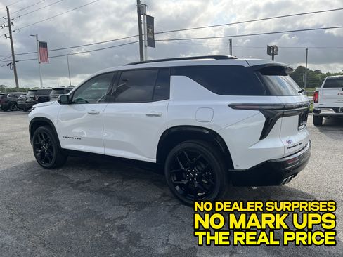 Used 2024 Chevrolet Traverse RS AWD/4WD image 6