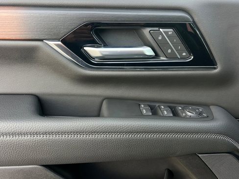 New 2026 GMC Yukon Denali w/ Denali Reserve Package image 9