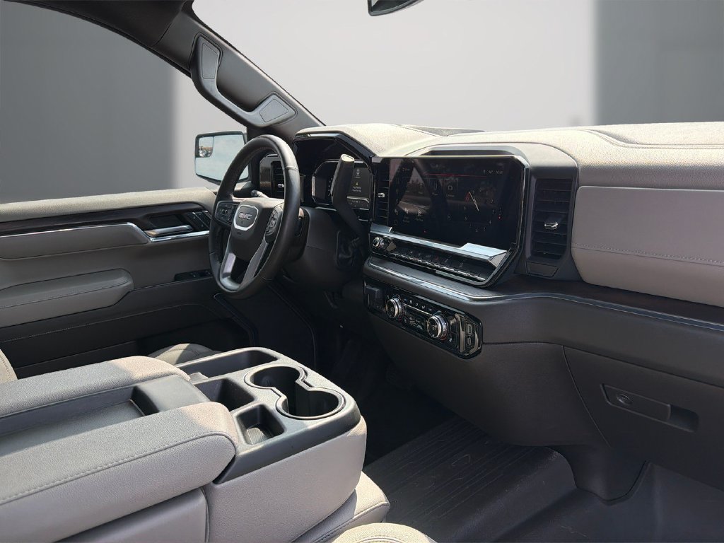 Used 2024 GMC Sierra 1500 SLT AWD/4WD image 12