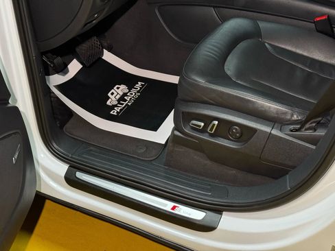 Used 2013 Audi Q7 3.0T S line Prestige w/ S Line Pkg image 45