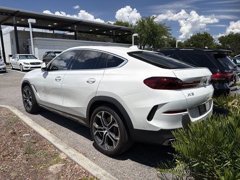 Used 2020 BMW X6 sDrive40i w/ Premium Package RWD image 3