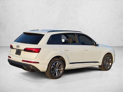 Used 2025 Audi Q7 2.0T Premium Plus w/ Premium Plus Package AWD/4WD image 5