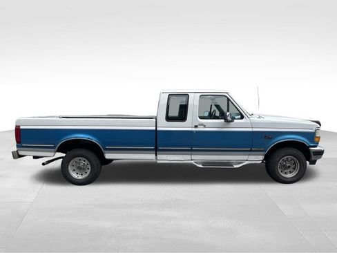 Used 1995 Ford F150 XL AWD/4WD image 4