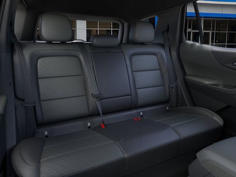 New 2026 Chevrolet Equinox LT w/ Convenience Package II image 17