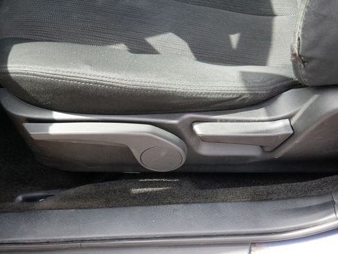 Used 2013 Subaru Outback 2.5i AWD/4WD image 19