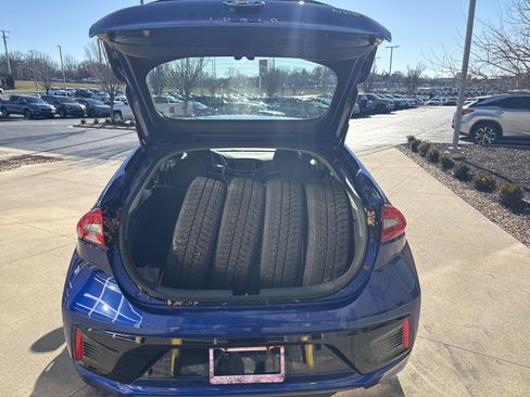 Used 2019 Hyundai Ioniq SEL image 30