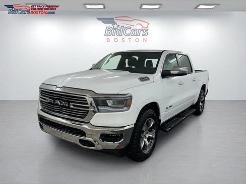 Used 2023 RAM 1500 Laramie AWD/4WD image 1