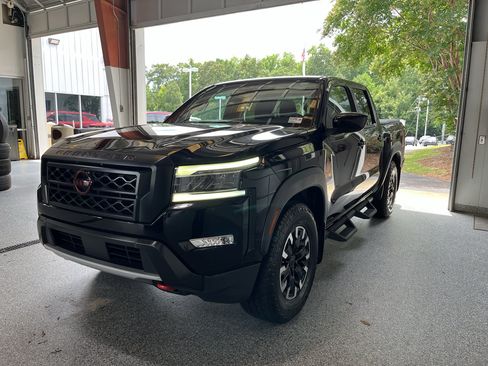 Used 2023 Nissan Frontier Pro-X w/ Technology Package RWD image 4