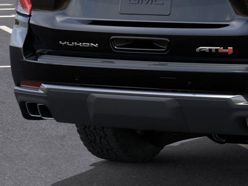 New 2026 GMC Yukon XL AT4 w/ AT4 Premium Plus Package AWD/4WD image 38