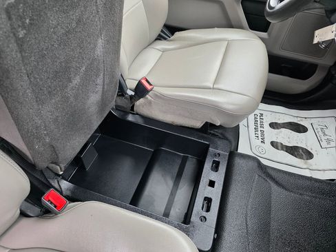 Used 2021 Ford F450 XL w/ Power Equipment Group image 32