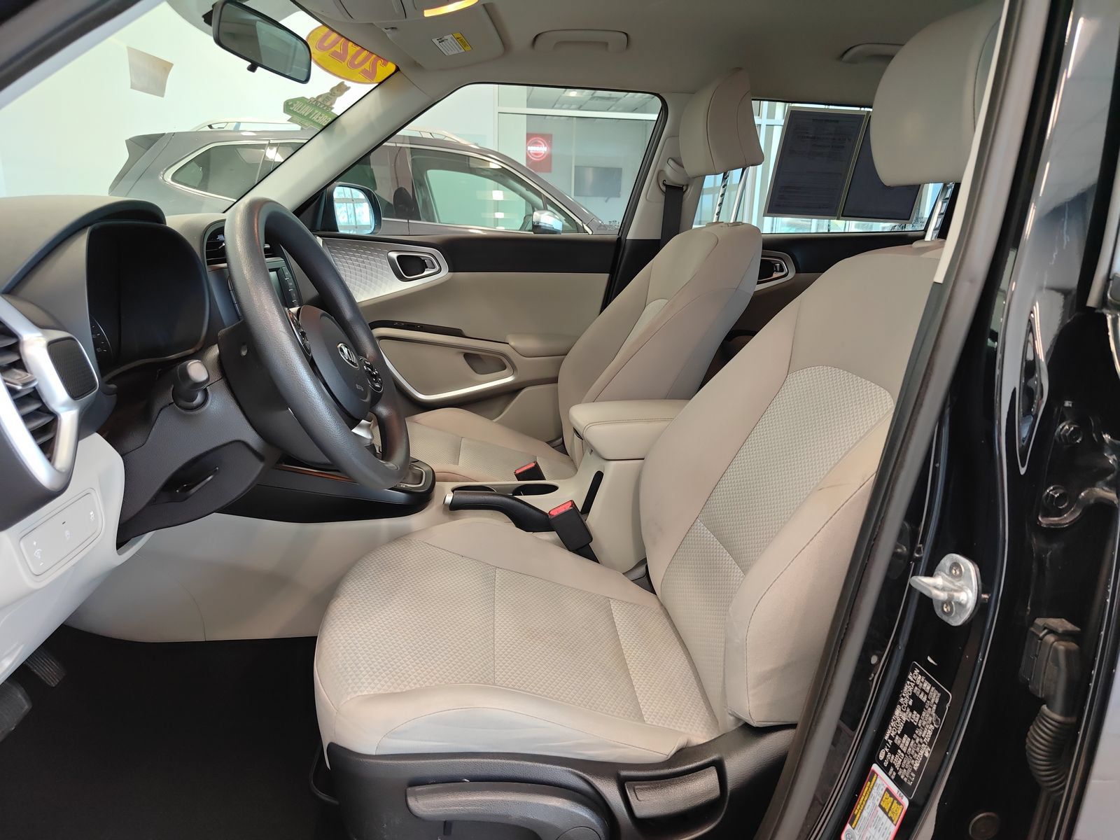 Used 2020 Kia Soul LX FWD image 10