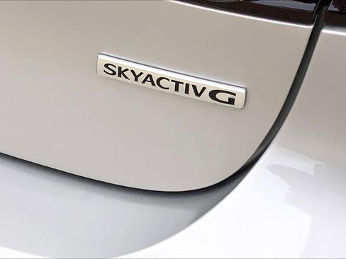 Used 2023 MAZDA MAZDA3 s image 9