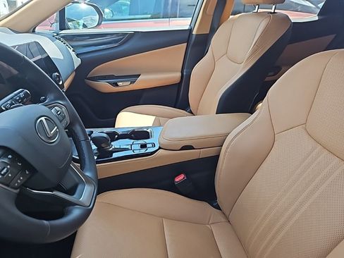 Used 2025 Lexus NX 350h AWD w/ Accessory Package (2T) image 5