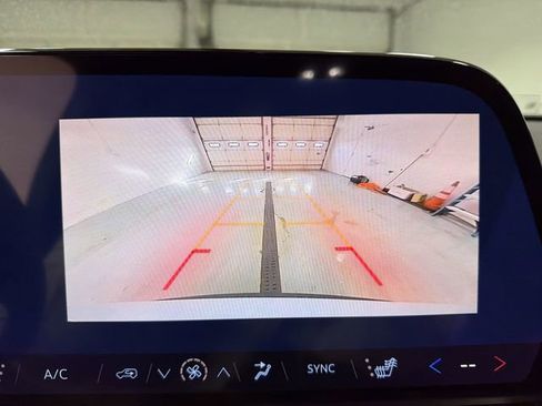 New 2026 Chevrolet Traverse LT w/ LPO, Floor Liner Package image 28