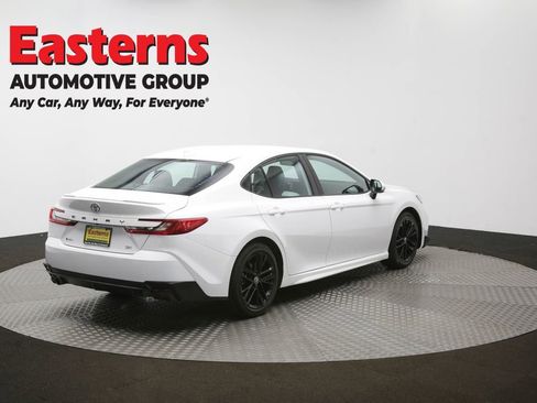 Used 2025 Toyota Camry SE FWD image 41