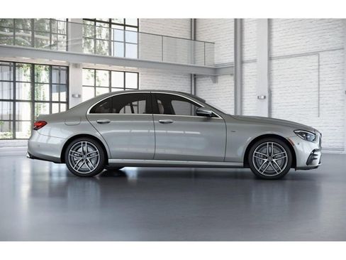 Used 2023 Mercedes-Benz E 53 AMG 4MATIC Sedan image 16
