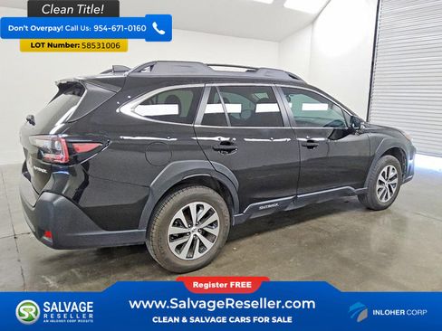 Used 2023 Subaru Outback Premium AWD/4WD image 4