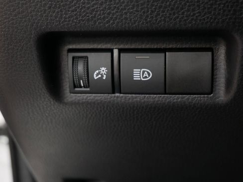 Certified 2025 Toyota RAV4 XLE AWD/4WD image 28