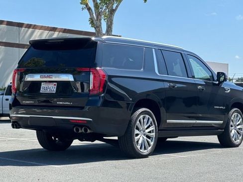 Used 2022 GMC Yukon XL Denali AWD/4WD image 4