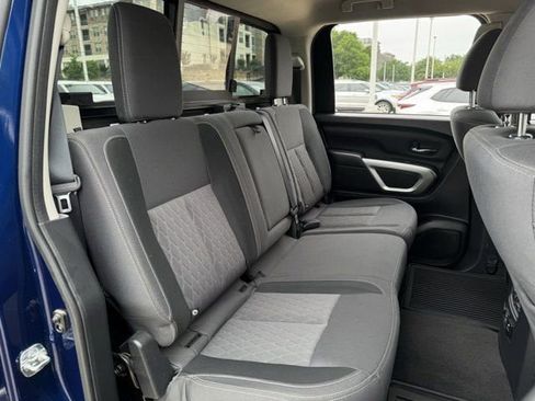 Used 2021 Nissan Titan SV w/ SV Convenience Package AWD/4WD image 30