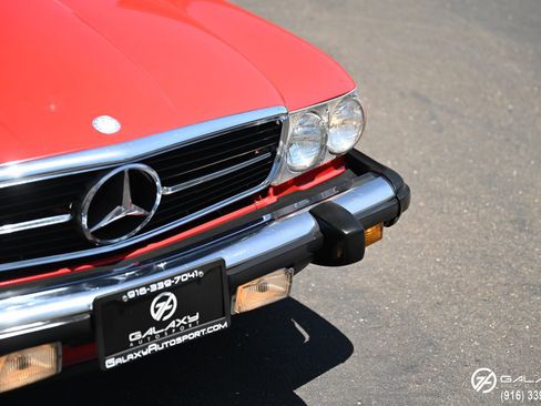 Used 1987 Mercedes-Benz 560 SL image 10