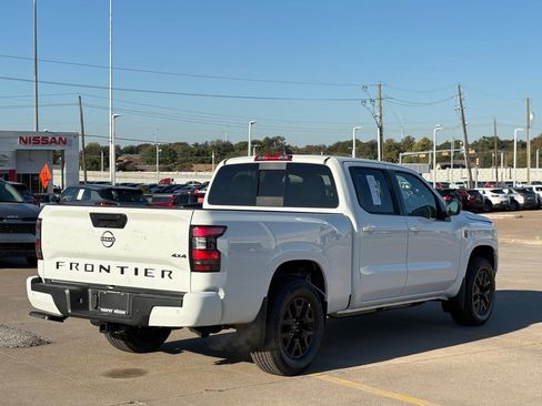 New 2026 Nissan Frontier SV w/ Tow Package image 8