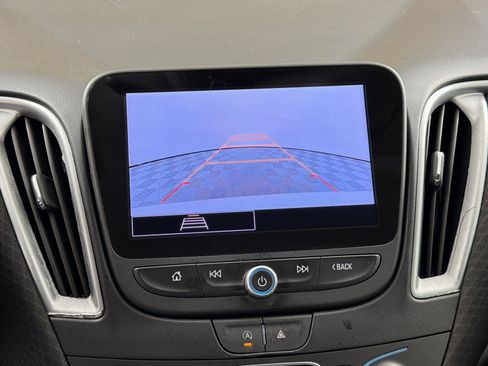 Used 2023 Chevrolet Malibu LT FWD image 23