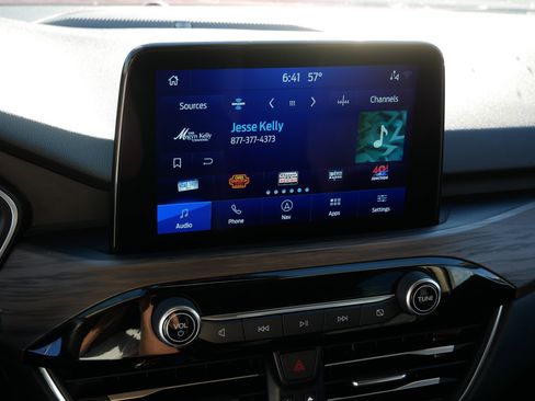 Used 2020 Ford Escape Titanium AWD/4WD image 22