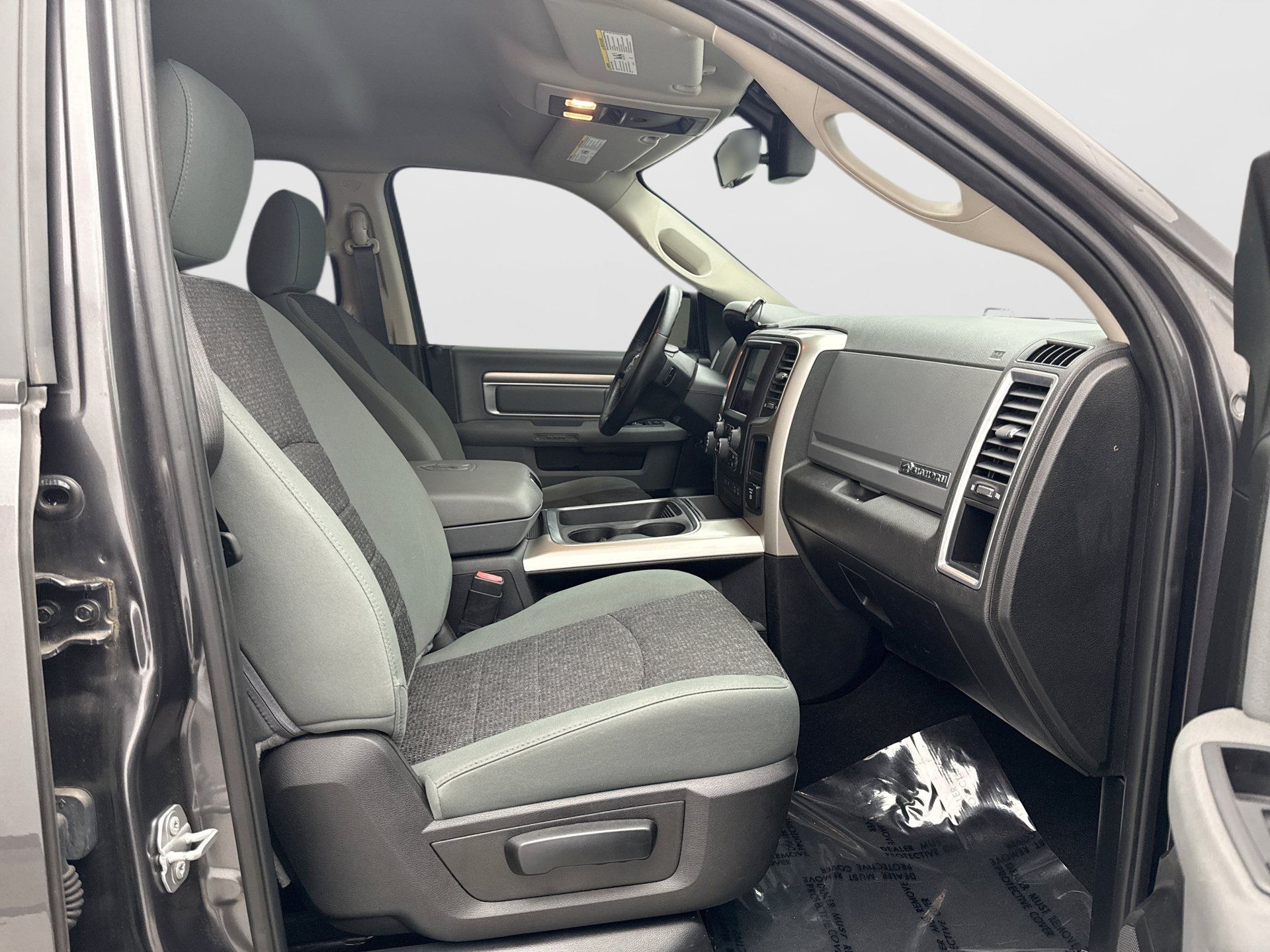 Used 2019 RAM 1500 Big Horn AWD/4WD image 9