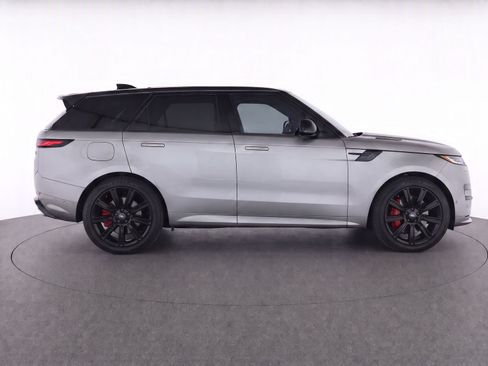 Used 2021 Land Rover Range Rover Sport HST AWD/4WD image 4