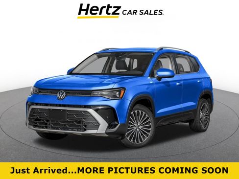 Used 2026 Volkswagen Taos SE AWD/4WD image 1