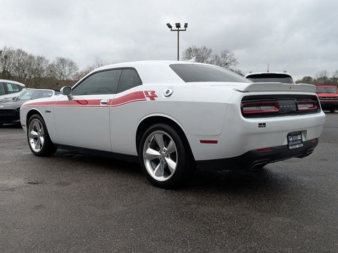 Used 2015 Dodge Challenger R/T Plus image 7