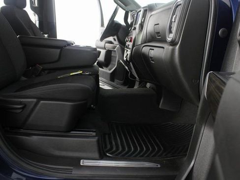 Used 2021 Chevrolet Silverado 1500 LT image 20