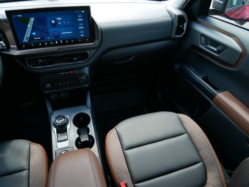 Used 2026 Ford Bronco Sport Outer Banks w/ Outer Banks Tech Package+ AWD/4WD image 11