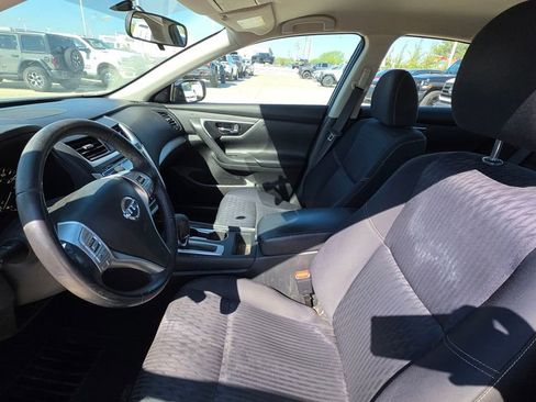 Used 2017 Nissan Altima 2.5 SV image 11