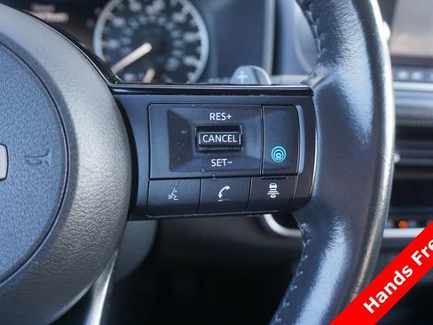 Used 2021 Nissan Rogue SV image 4